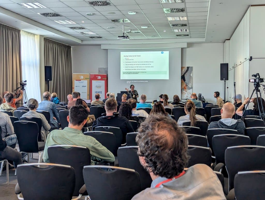 Christiane Maier-Stadtherr trägt zum Thema Barrierefreiheit vor